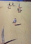 0012___fraser_island___walking_along_sand_dune
